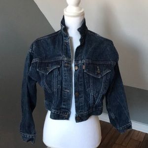 Vintage cropped Levi’s jacket 👖🖤